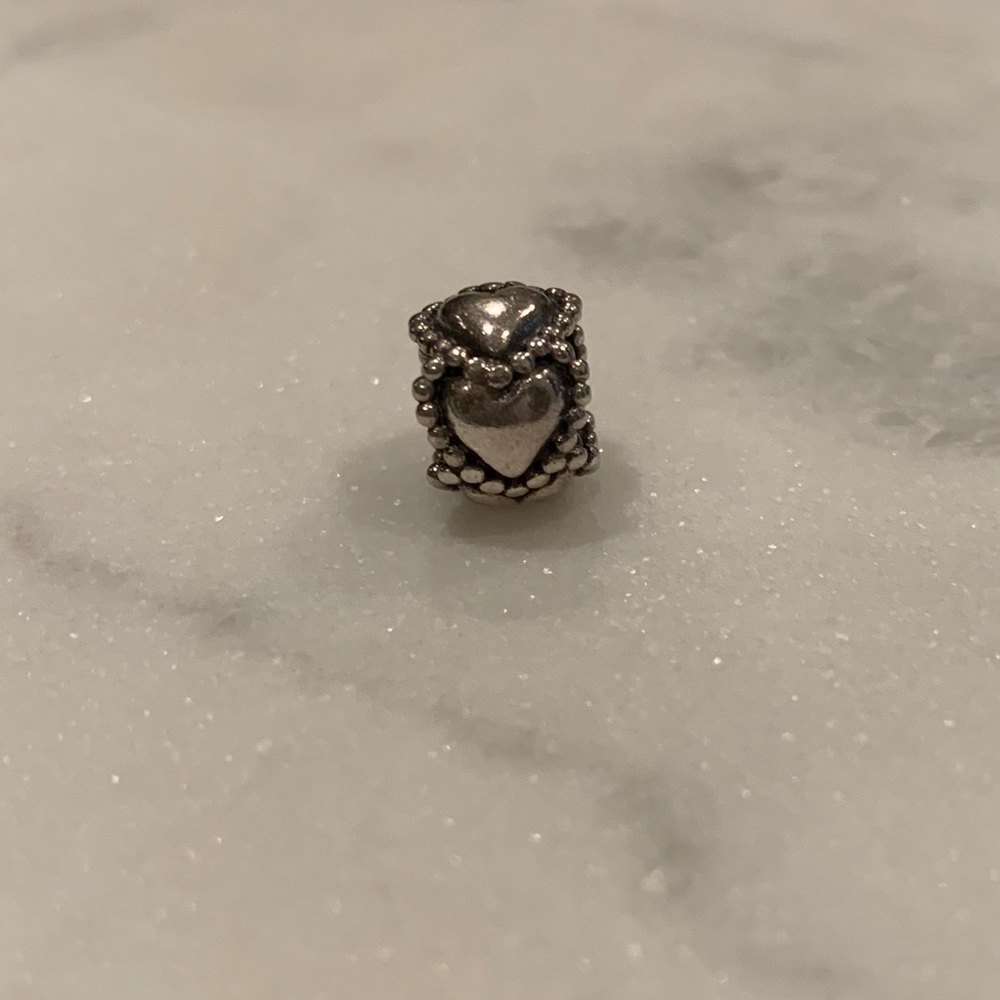 Pandora Everlasting Love Retired Hearts Charm